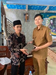 penyerahan cenderamata spmb smk ypia cimanggu smpit alhambra 2025