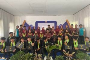 foto bersama pelepasan siswa angatan 9 smk ypia cimanggu 2025