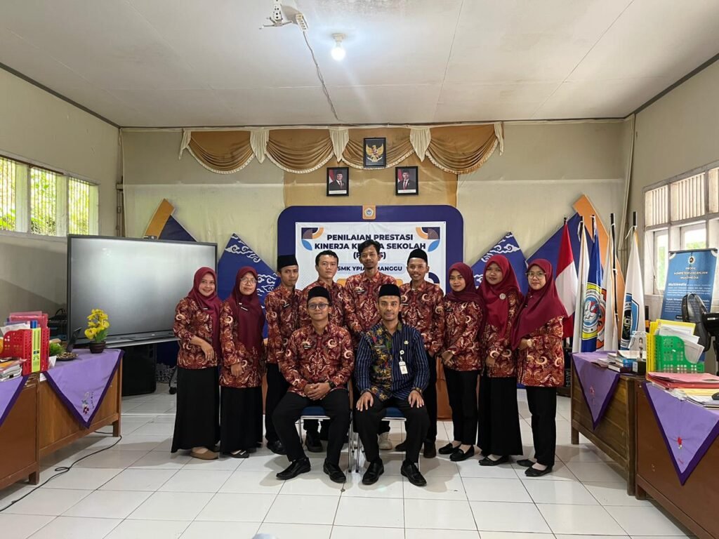 foto bersama pengawas pembina smk ypia cimanggu Tedy Andriyanto, S.T. PPKKS 2025