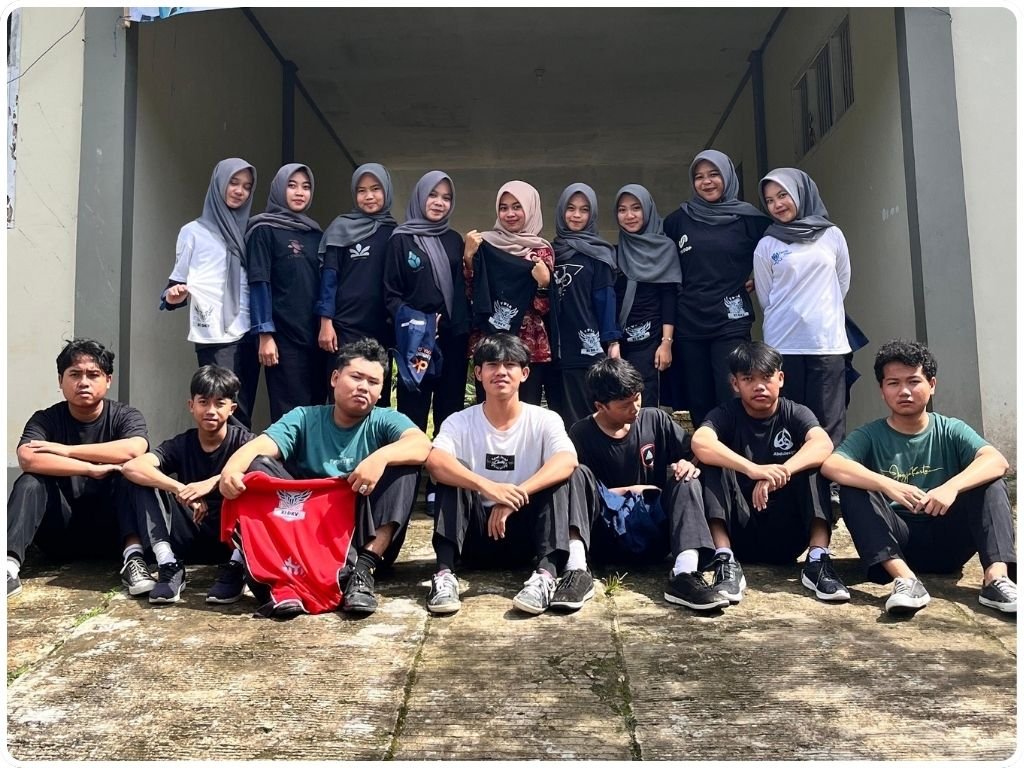 hasil kaos sablon jadi workshop sablon kaos digital DTF SMK YPIA Cimanggu