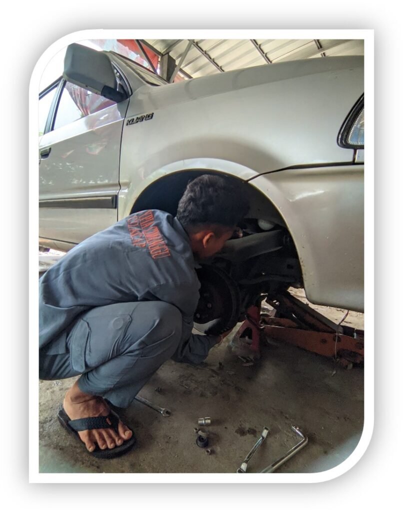 siswa tkr smk ypia cimanggu praktik di bengkel resmi